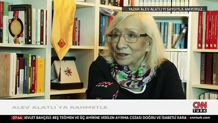 1 yıl önce bugün vefat eden Alev Alatlı'ya rahmetle... Duayen isim son röportajını CNN TÜRK'e vermişti