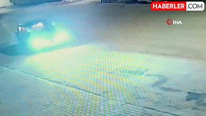 Antalya'da Drift Atan Sürücü, Kameraya Yakalandı