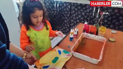 Minik Ustalar Ebru Sanatında Yeteneklerini Geliştiriyor