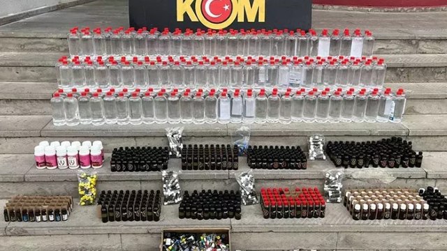 Adana’da düzenlenen operasyonda 300 litre etil alkol ele geçirildi