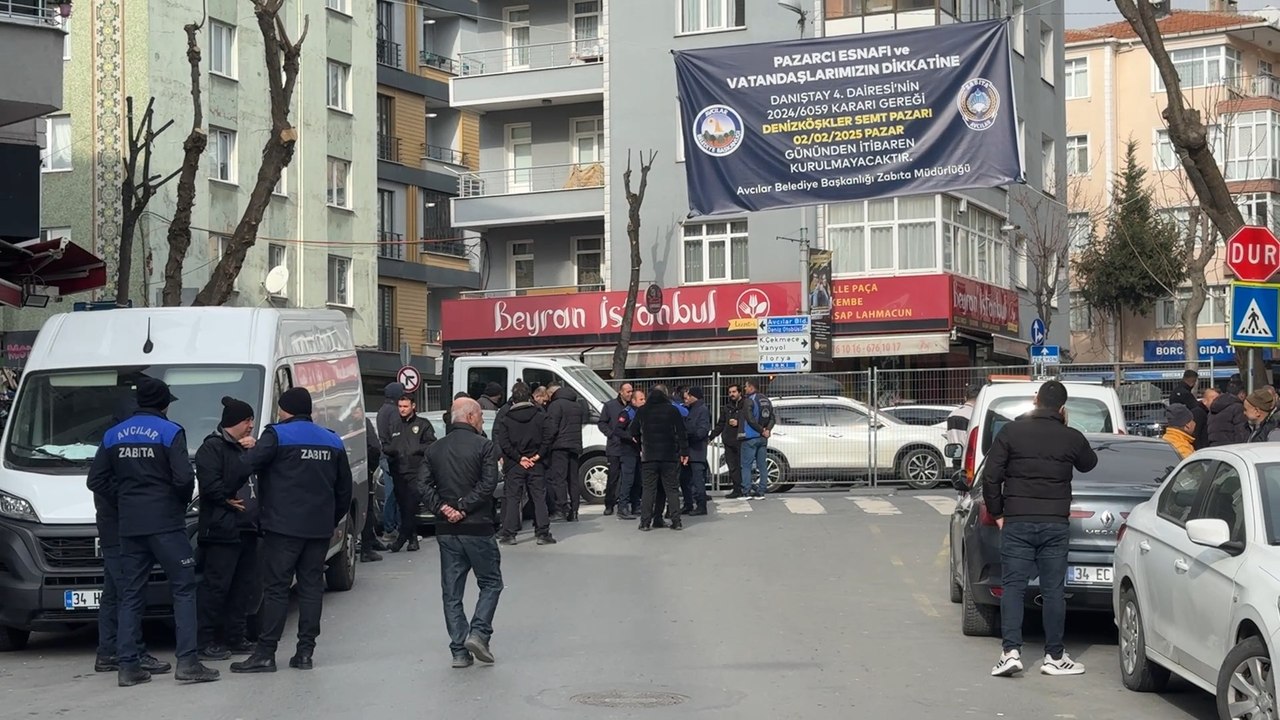 Danıştay kararıyla kapatılan semt pazarında bariyerli önlem