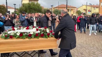 Olbia dà l'ultimo commosso saluto al "vecchio capitano" Ernesto Truddaiu