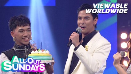 All-Out Sundays: Birthday boy Michael Sager, pinakilig ang mga Ka-AyOS!