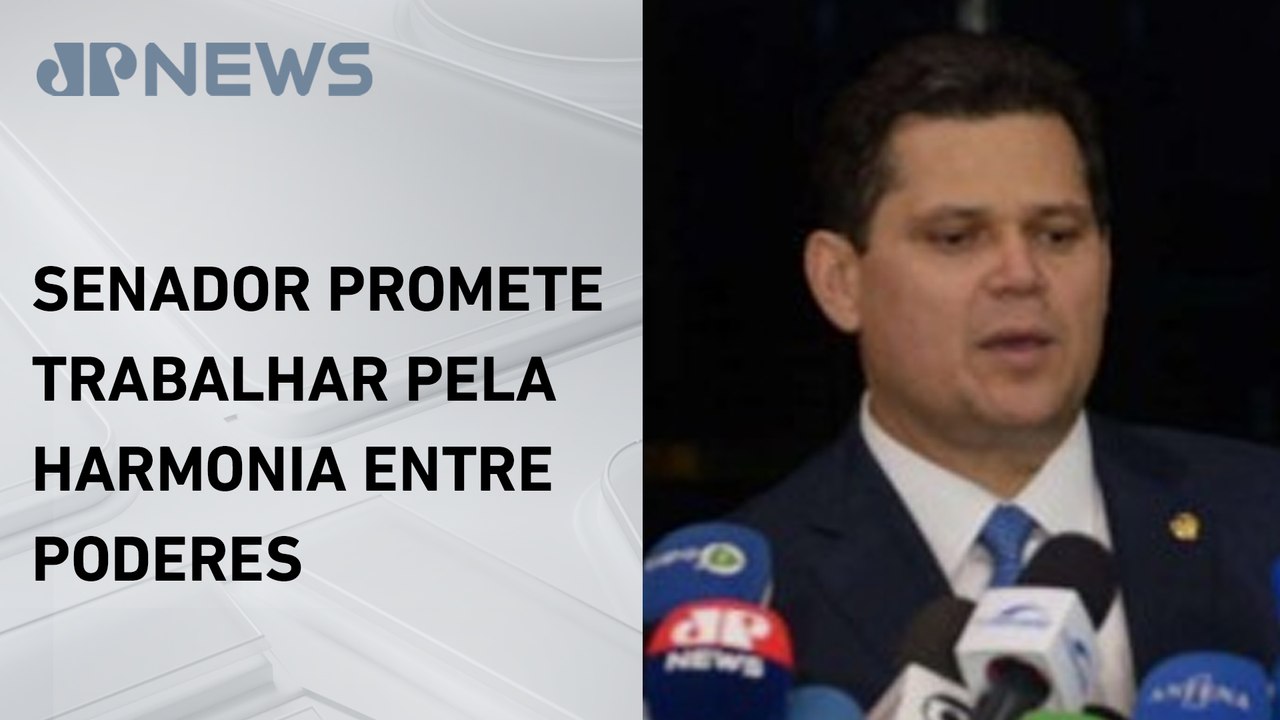 Alcolumbre concede primeira entrevista coletiva e cita divergência entre Pacheco e Lira