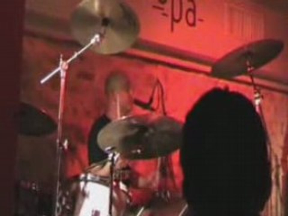 Twinsisters-downtown chicken house