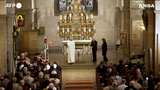 Svezia, Re Carlo Gustavo alla messa in ricordo delle vittime della strage di Orebro