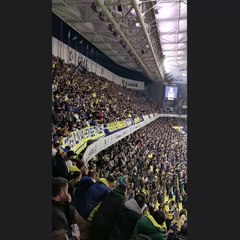 Fenerbahçe tribünlerinden ihraç edilen teğmenlere destek
