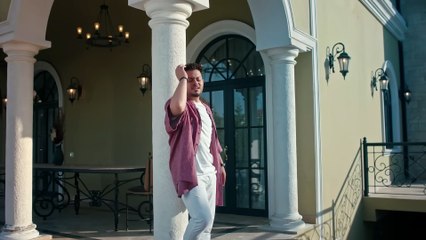 Elnar Xelilov FEAT. Roza Zergerli - Kes Sesini (Resmi Musiqi Videosu)