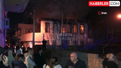 Antalya'da 150 Yıllık Tarihi Ev Yangında Küle Döndü