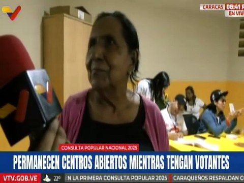 Caracas | Desde la pqa. 23 de Enero gran afluencia de electores ejerciendo aún su derecho al voto