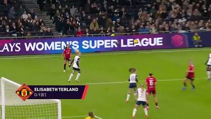 United keep up pressure on leaders Chelsea after victory at Spurs