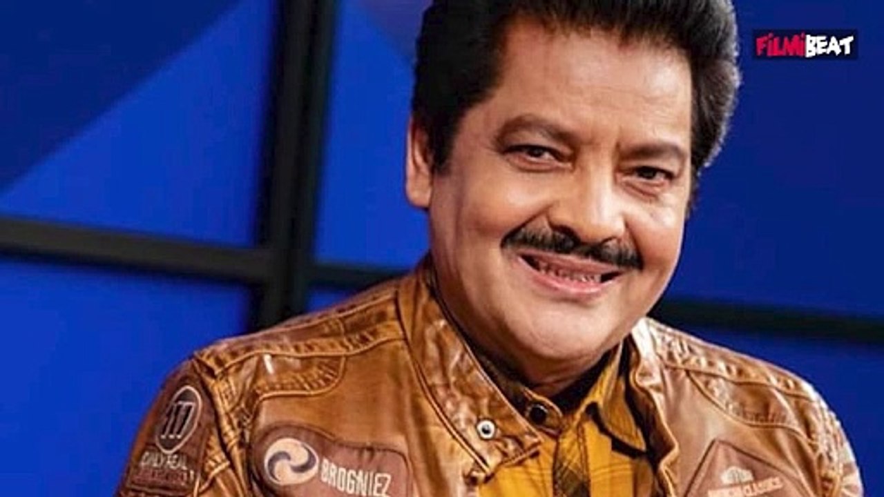 Udit Narayan ने Stage पर ही Alka Yagnik और Shreya Ghoshal को किया था Kiss, Video Viral । Filmibeat