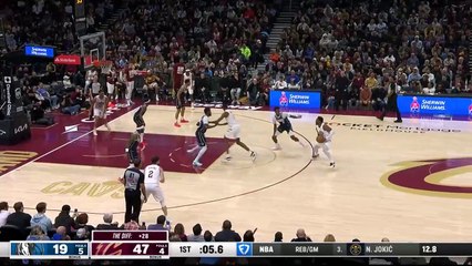 Doncic-less Mavs era begins with heavy defeat at Cavs