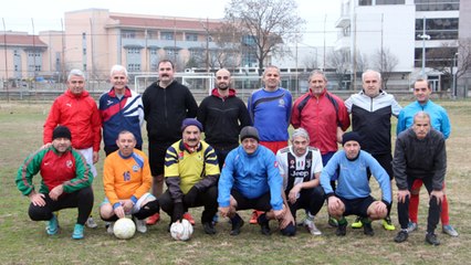 40 yıldır her pazar bir araya gelip futbol oynuyorlar