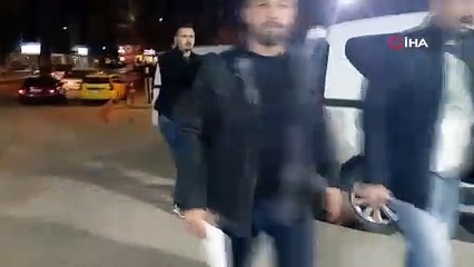 Bisikletiyle yolda duran kadının telefonunu çaldı! Yaptığı savunma şoke etti