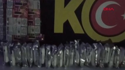 Yüzlerce kaçak elektronik sigarayla yakalandı