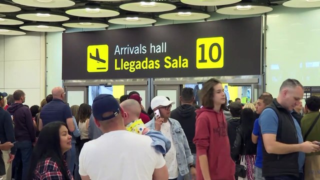 Nuevo año récord para el turismo: Casi 94 millones de turistas visitaron España en 2024