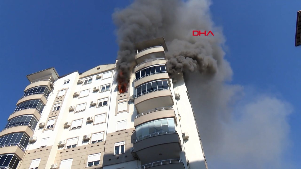 Torununa pişi yapmak için ocakta unuttuğu yağ yangına neden oldu