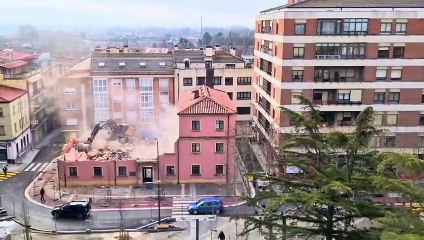 Aranda comienza a demoler su vieja Casa de los Maestros
