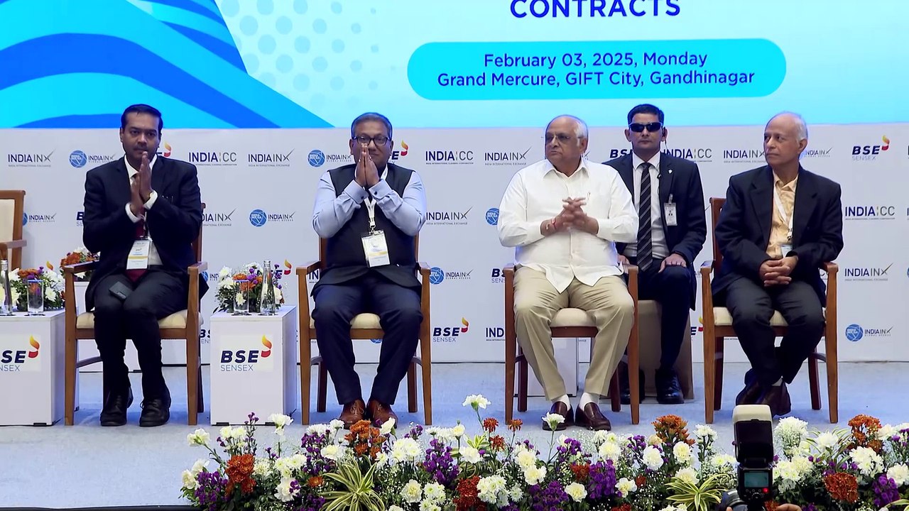 GANDHINAGAR #GUJARAT CM LAUNCHES SENSEX FUTURES & OPTIONS CONTRACTS OF INDIA INTERNATIONAL EXCHANGE