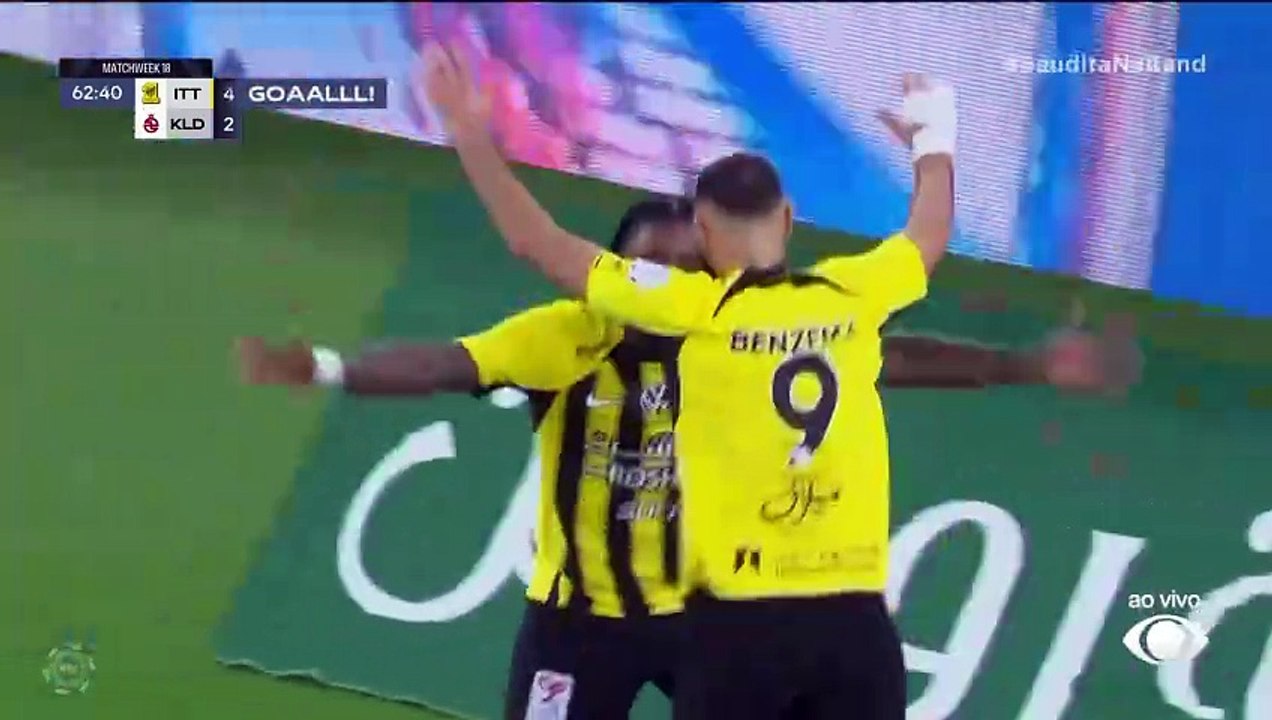GOL DO AL ITTIHAD: Bergwijn amplia contra o Al Kholood