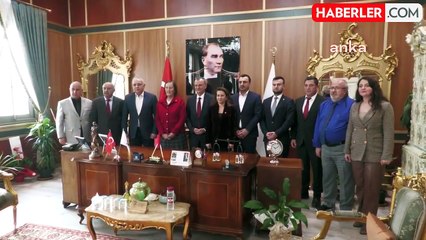 CHP, Selma Aliye Kavaf'ı Kadrosuna Katmaktan Mutlu
