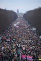 Miles de manifestantes en Berlín protestan contra la ultraderecha