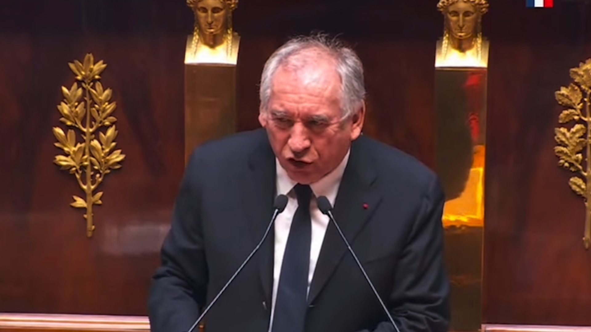 François Bayrou déclenche le 49.3 pour faire adopter le budget 2025
