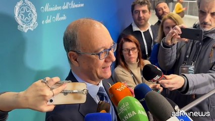 Valditara: IA il futuro, ma non dimenticare importanza ruolo docenti