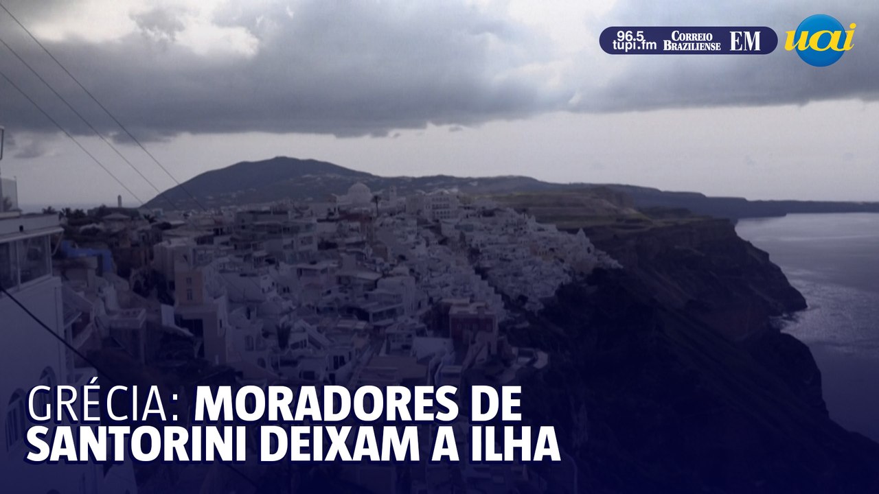 Moradores de Santorini, na Grécia, deixam a ilha devido à atividade sísmica
