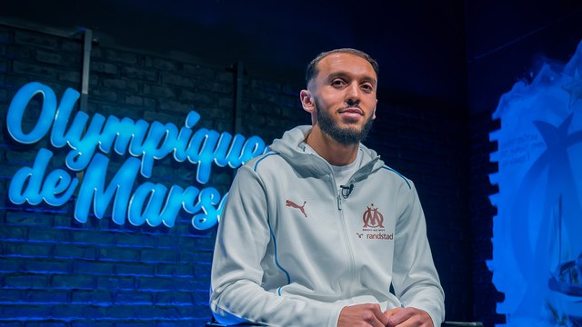 Amine Gouiri : Premiers pas, premiers mots