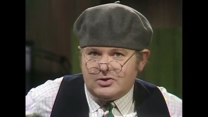 Benny Hill - Fred Scuttle's Channel Tunnel (1973)
