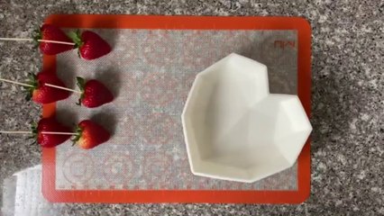 Marbled breakable chocolate heart tutorial