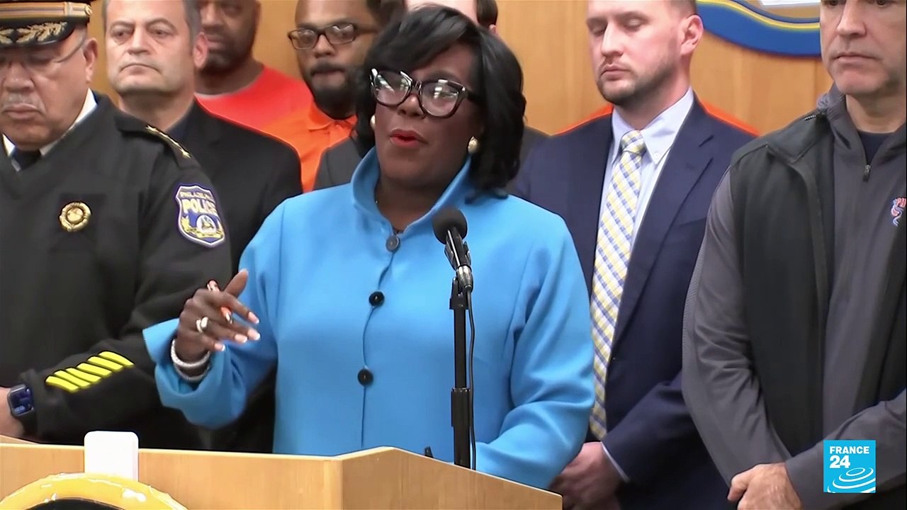 Continúan las labores de rescate e investigaciones de accidentes aéreos en Washington y Filadelfia