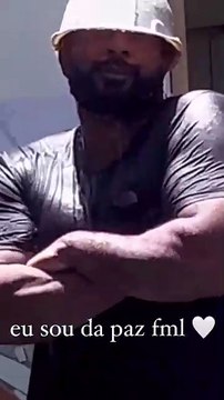 “Eu sou da paz”, debocha Baco Exu do Blues após suposta confusão em festa de Iemanjá