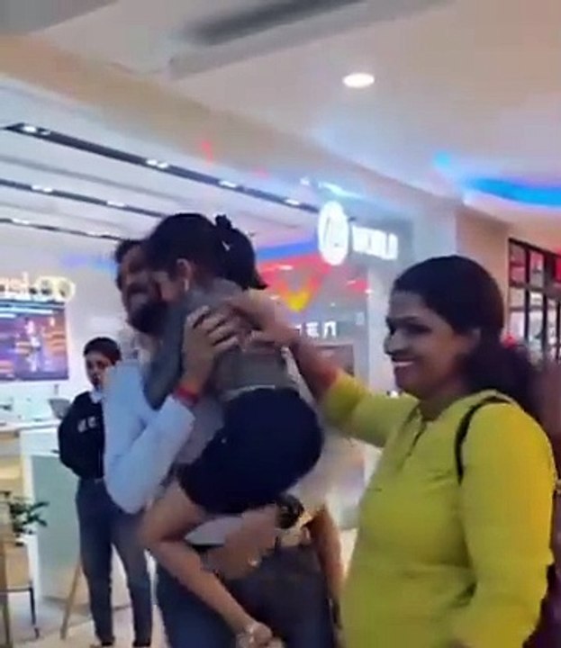 Surprise Homecoming dad. #surprise #daddy #visit #emotional