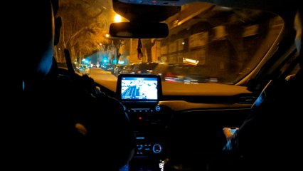 EL MUNDO acompaña al Grupo de Atención al Ciudadano de la Policía Nacional en una noche de patrulla