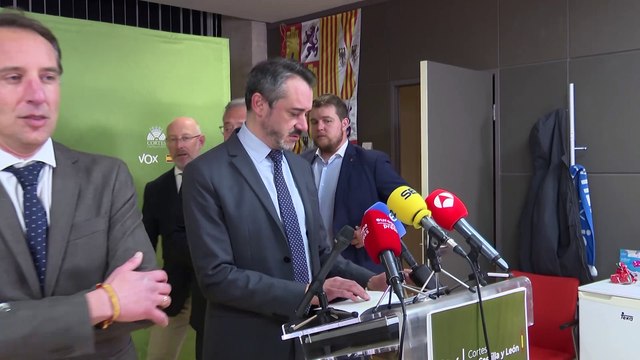 Nuevo portavoz de Vox no ve lógico que Gallardo no firmara la expulsión de los tránsfugas