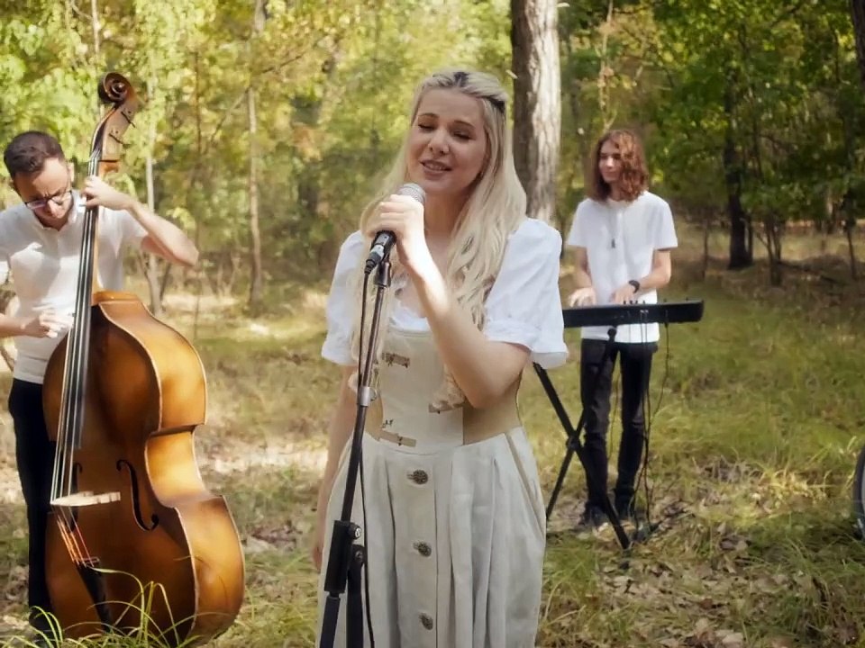 Sandra N  Pe cararea muntilor Forest Session