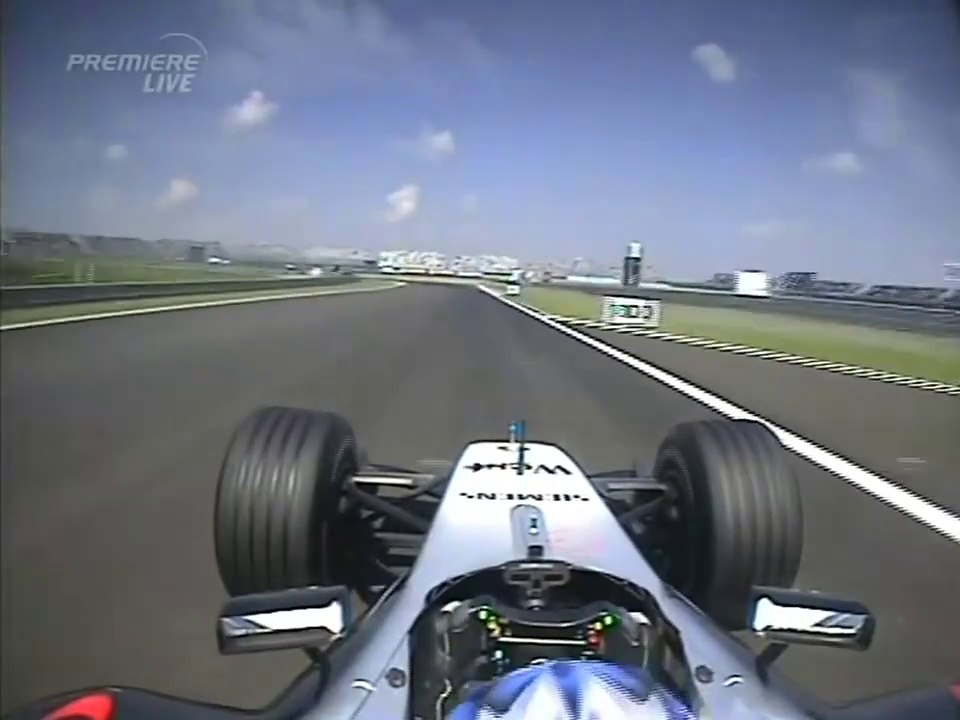 F1 – Kimi Räikkönen (McLaren Mercedes V10) Onboard – China 2004