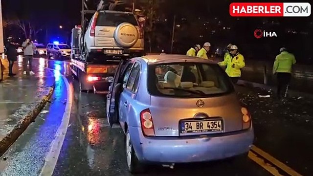 Sarıyer'de Otomobil-Cip Kafa Kafaya Çarpıştı: 2 Yaralı