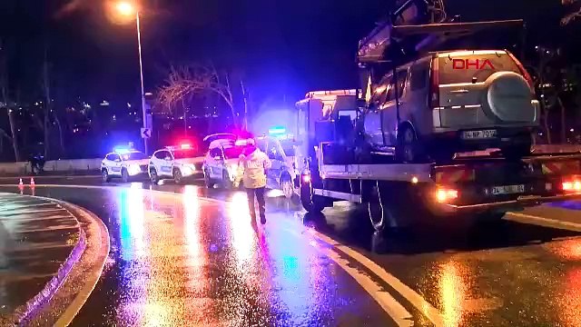 İstanbul- Sarıyer'de otomobil ile cip kafa kafaya çarpıştı: 2 yaralı