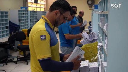 Correios começam trabalhos de distribuição das e-cartas que substituem os carnês de IPTU em Cascavel