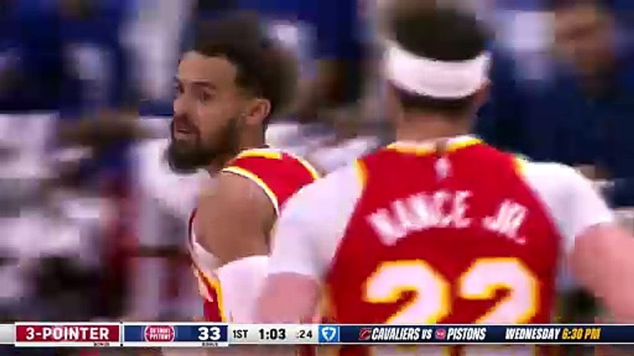 Young heroics help Hawks down Pistons