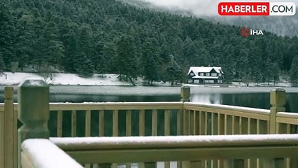 Bolu'nun Gölcük Tabiat Parkı Karla Kaplandı