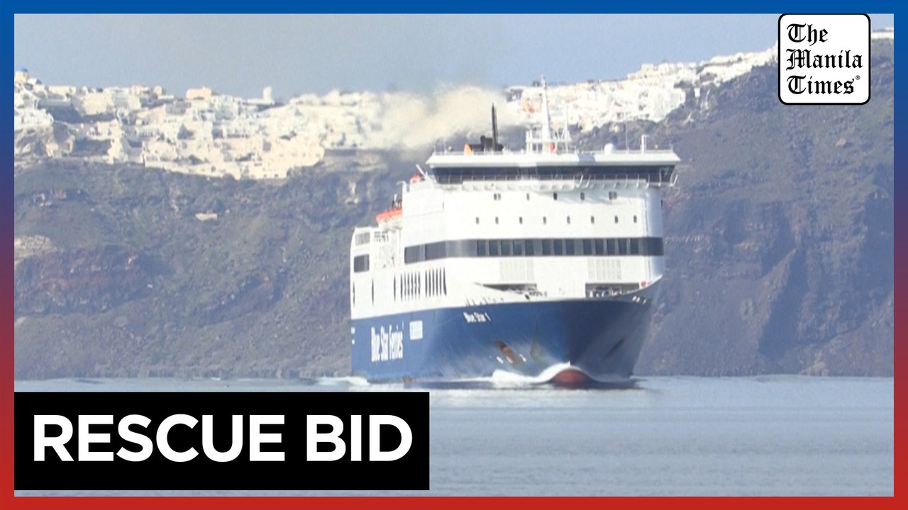 Boat docks to take people off Santorini as tremors shake Greek island