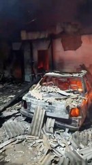 Carro e casa ficam destruídos após incêndio em Palmeira dos Índios
