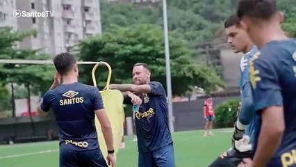 PRIMEIRO TREINO DE NEYMAR NO RETORNO AO SANTOS FC