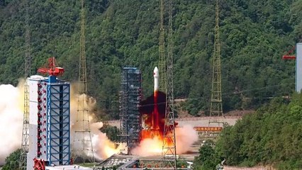 Footage Of Chinese Rocket Booster Parachute System In Action For Controlled Landing