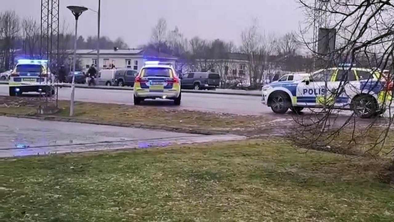 Police swarm Swedish school after 11 killed in Örebro shooting